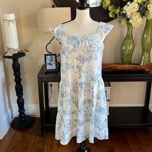 Monteau Dress only worn once- can be casual or dressed up